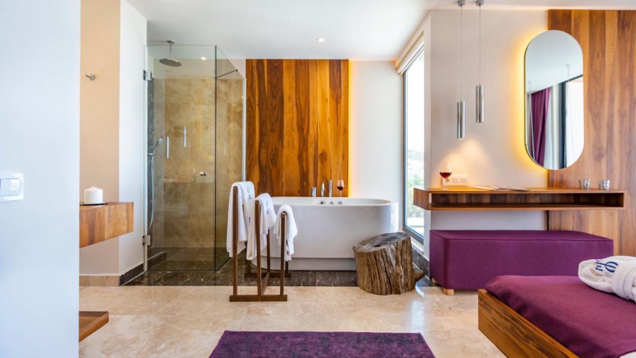 Phi With Heated Indoor Pool Villa Kaş